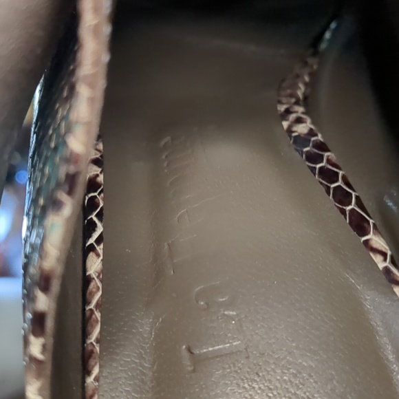 LA FEMME ROJE* Kavir-e Mule Heeled Sandals cruelty free, non leather materials - Picture 13 of 14